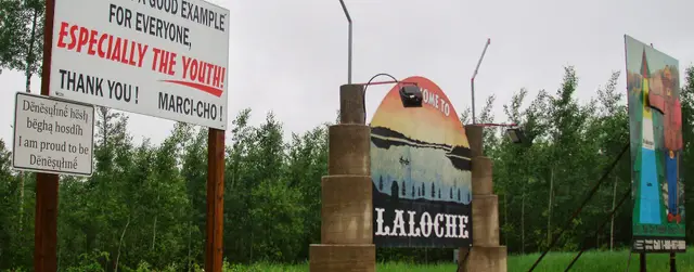 Welcome to La Loche sign